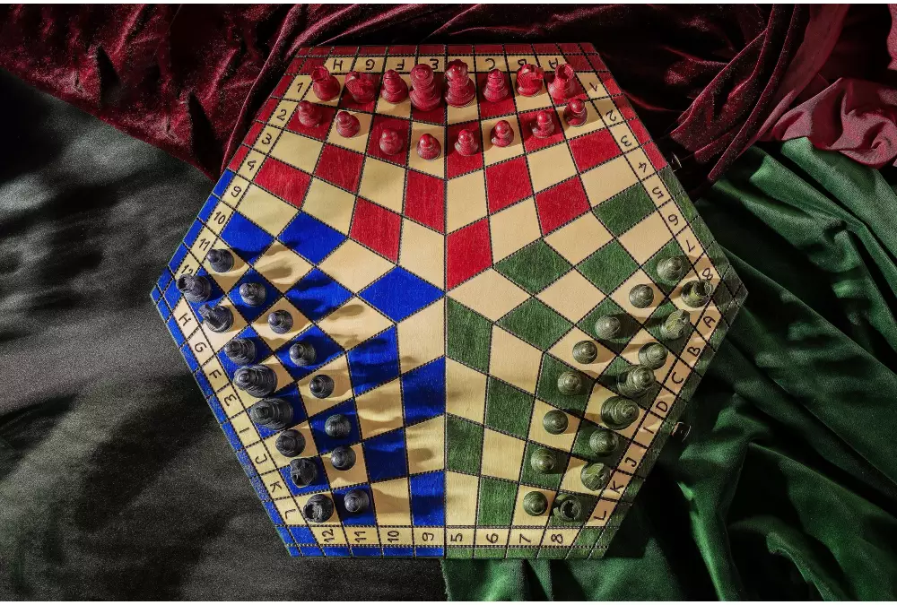 Szachy dla trójki graczy - duże (trójkolorowe)